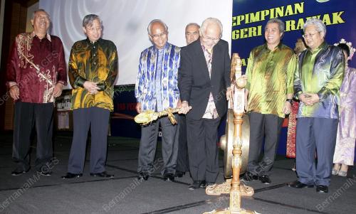 ABDUL TAIB MAHMUD