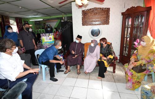 TAN SRI MUHYIDDIN YASSIN