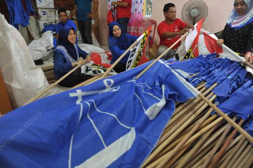 SK11_03022017_BENDERA