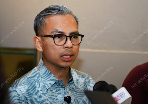 FAHMI FADZIL