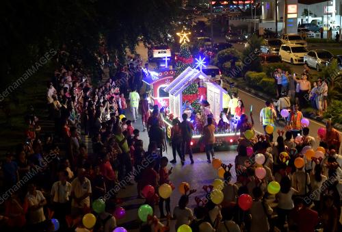 SK11_08122018_KRISMAS_PARADE_BN201812075777