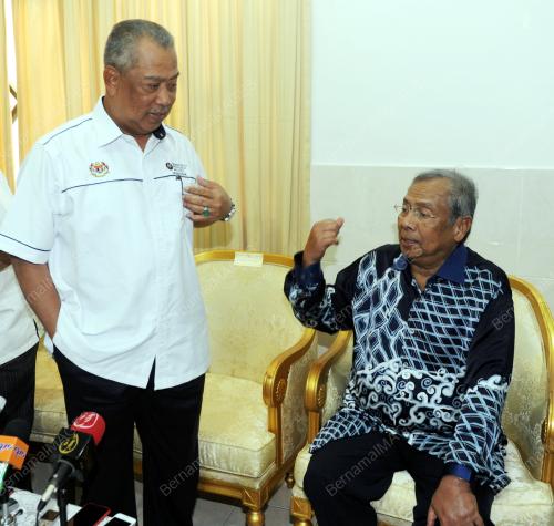 SK11_13022015_PERJUMPAAN_RAKYAT