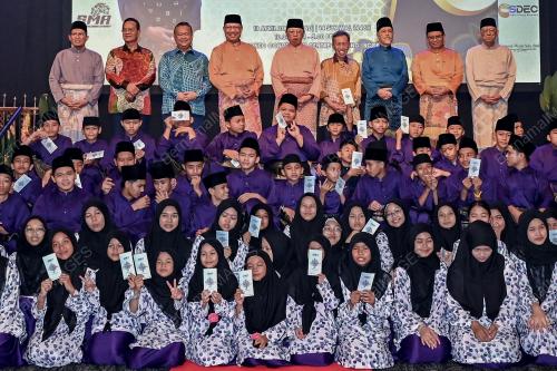 TAN SRI ABANG JOHARI TUN OPENG