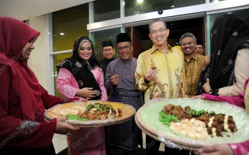 SK11_14042014_ANUGERAH_MAPU
