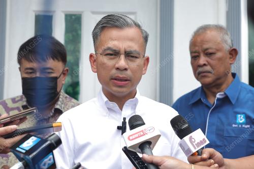 FAHMI FADZIL