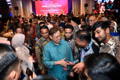 TAN SRI ABANG JOHARI TUN OPENG
