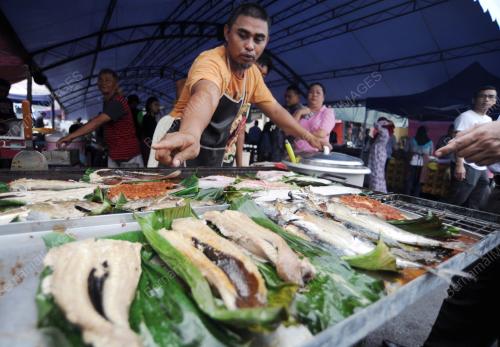 SK11_18062015_BAZAR_SATOK