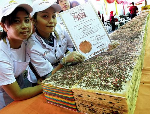 KEK LAPIS TERPANJANG