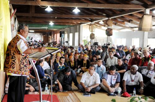 SK11_25022012_RUMAH_PANJANG