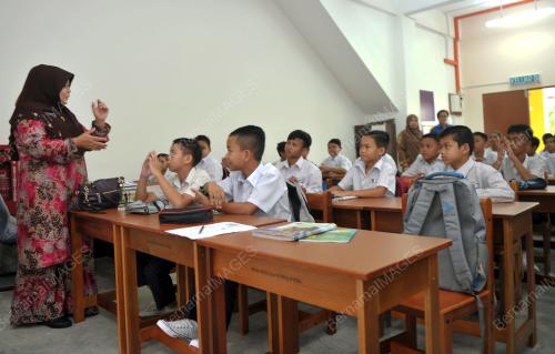SK12_03012017_PERSEKOLAHAN