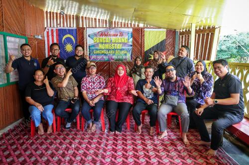 DATUK ˜AINU SHAM RAMLI