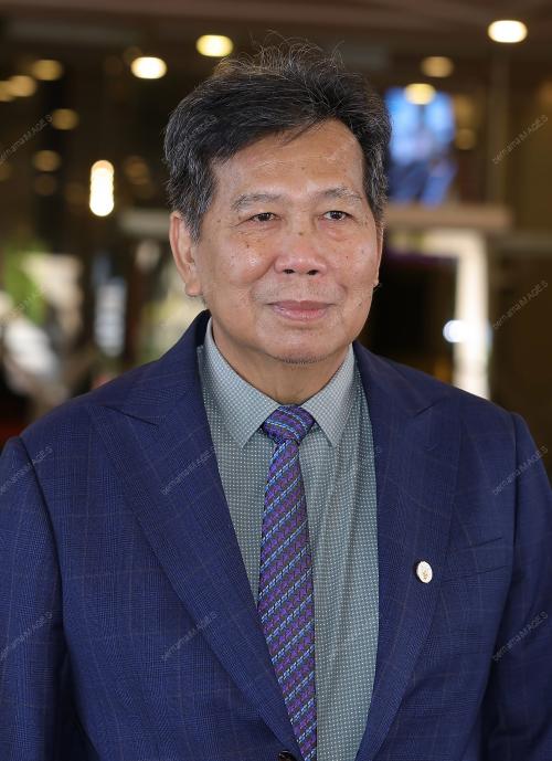 DATUK DR MALCOLM MUSSEN LAMOH