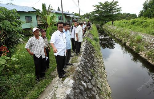 MOHD SHAFIE APDAL