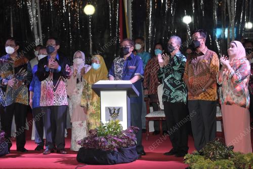 DATUK PATINGGI ABANG JOHARI TUN OPENG