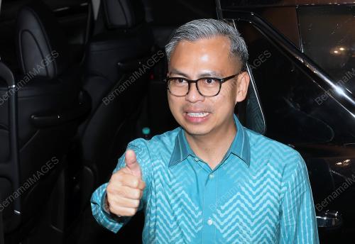 FAHMI FADZIL