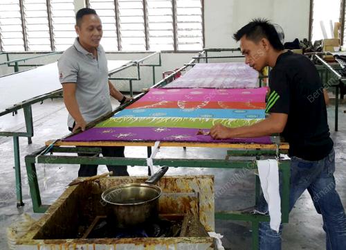 SK12_24032015_BATIK_SARAWAK
