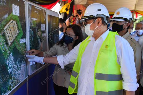 TAN SRI ABANG JOHARI TUN OPENG