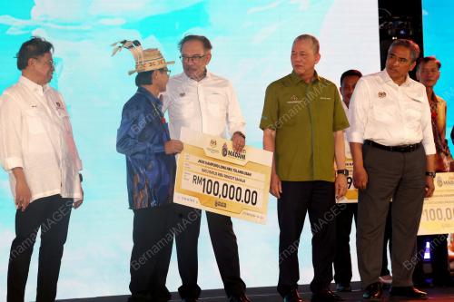 DATUK SERI ANWAR IBRAHIM