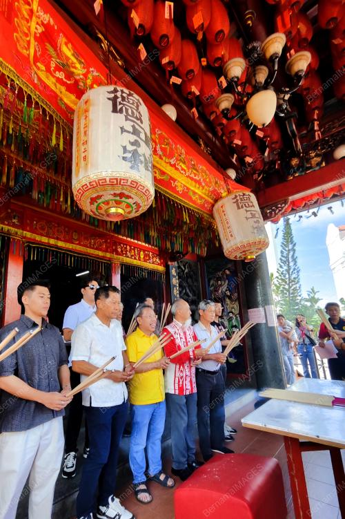 DATUK AMAR DR SIM KUI HIAN