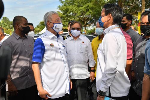 DATUK SERI ISMAIL SABRI YAAKOB