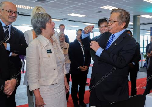 TAN SRI ABANG JOHARI TUN OPENG