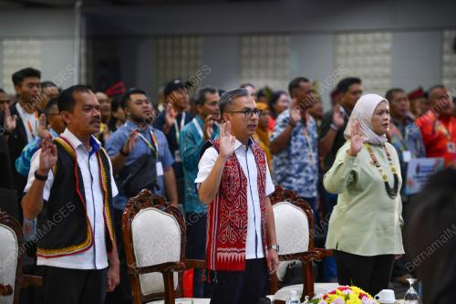 FAHMI FADZIL