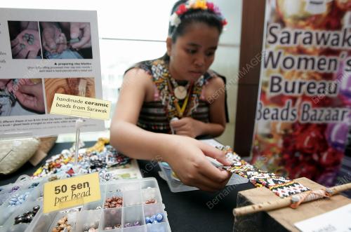 SK13_11102013_BEADS