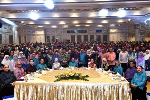 TAN SRI ABANG JOHARI TUN OPENG