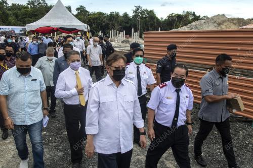 TAN SRI ABANG JOHARI TUN OPENG