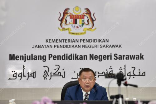 DR AZHAR AHMAD