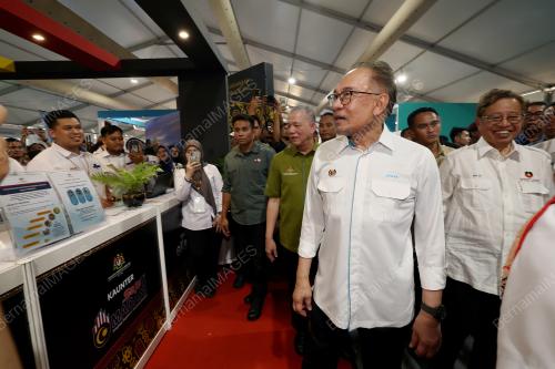 DATUK SERI ANWAR IBRAHIM