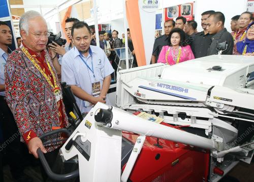 MOHD NAJIB TUN ABDUL RAZAK