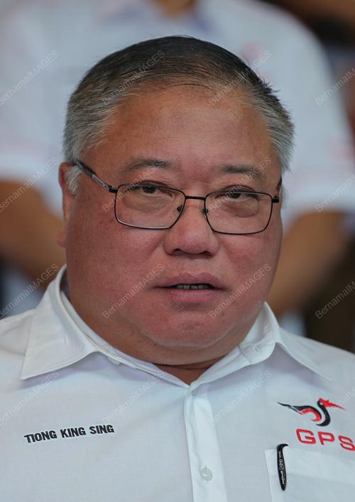 DATUK SERI TIONG KING SING