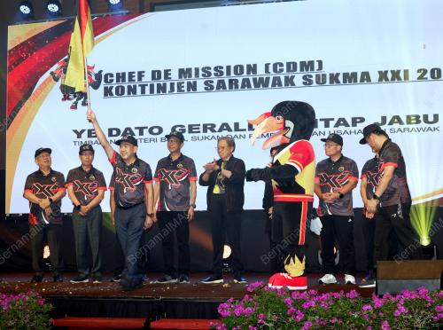 TAN SRI ABANG JOHARI TUN OPENG