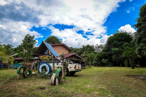 HOMESTAY SUNGAI BUANG