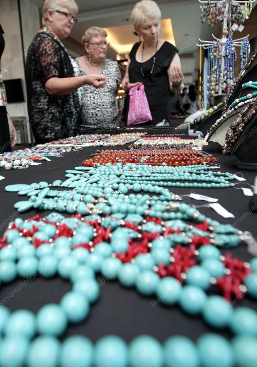 SK14_11102013_BEADS