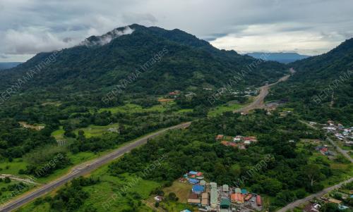 LEBUHRAYA PAN BORNEO SARAWAK