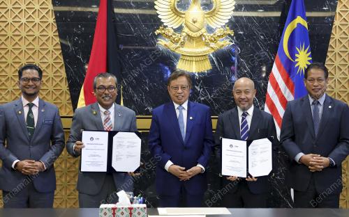 TAN SRI ABANG JOHARI TUN OPENG