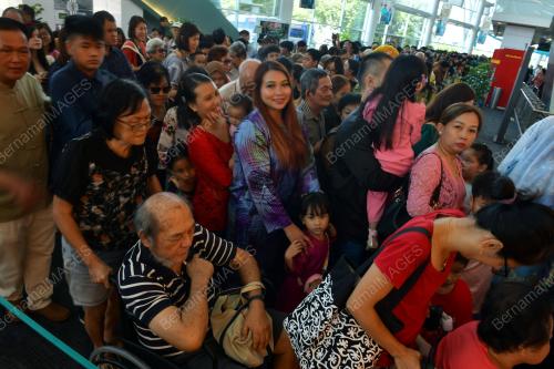 MAJLIS RUMAH TERBUKA AIDILFITRI KERAJAAN SARAWAK