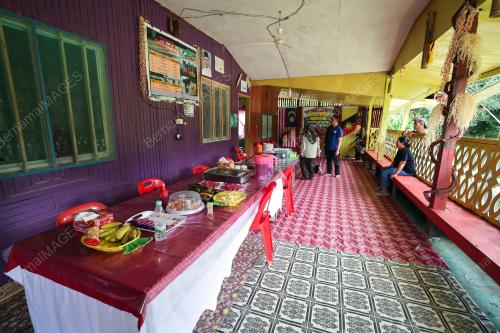 HOMESTAY SUNGAI BUANG