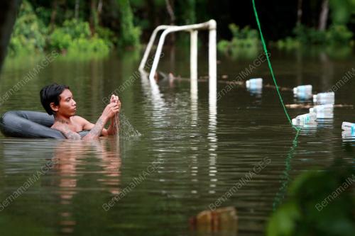 SK15_11012011_BANJIR_BAU