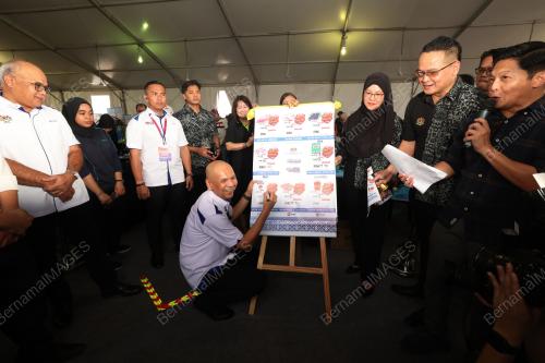 DATUK ARMIZAN MOHD ALI