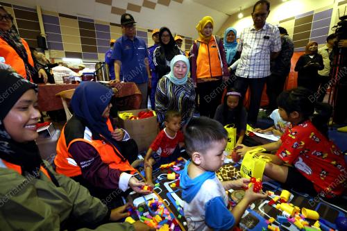 DATUK SERI NANCY SHUKRI