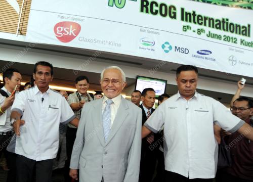 SK16_06062012_RCOG