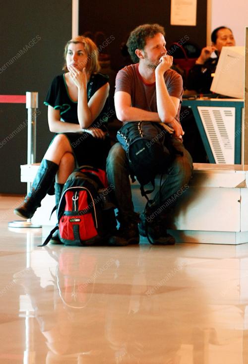 SK16_11012011_LTAK_AIRASIA