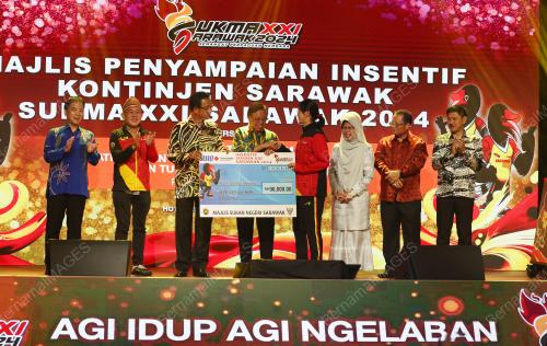 TAN SRI ABANG JOHARI TUN OPENG