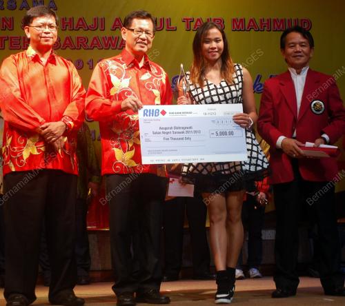 SK16_24112013_PANDELELA