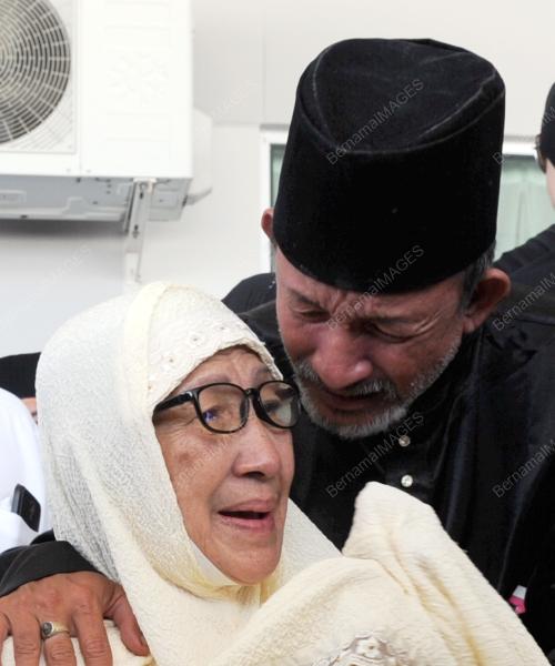 SK16_29082014_JENAZAH_MH17