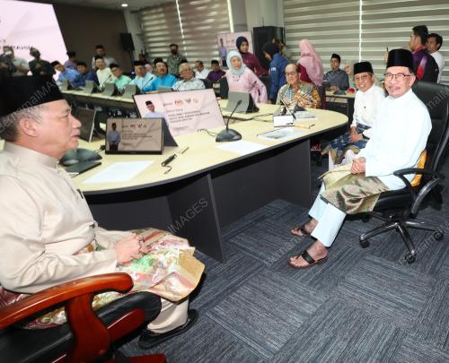 DATUK SERI ANWAR IBRAHIM