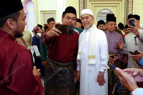 TUN DR WAN JUNAIDI TUANKU JAAFAR